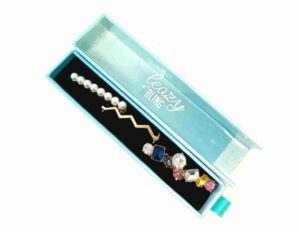 Cap Martel crystal gold Schmuck