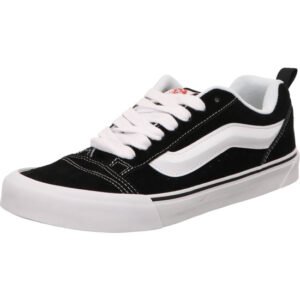 Vans Knu Skool schwarz mit dicken weißem Vans Streifen und weißer Sohle