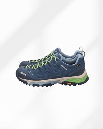 Meindl-Damen-Wanderschuh-halb-blau-mit-Sohle-weiss-hellblau-und-gruen-und-gelben-Schnuersenkel