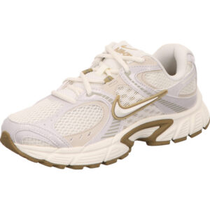 nike damen v5 rrnr sportschuhe sail beige mit dunklebeife Nike Logo und creme farbener Sohle schnürer